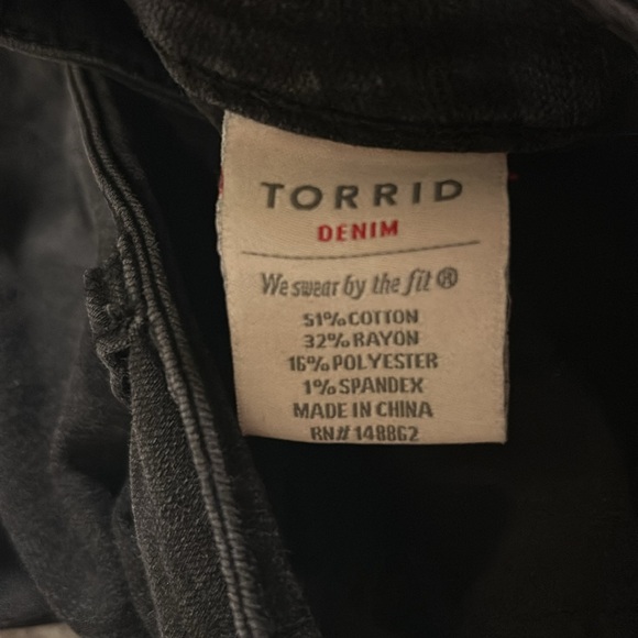 Torrid Black Denim Barely Boot Jeans. Preloved, good condition. - Picture 6 of 6